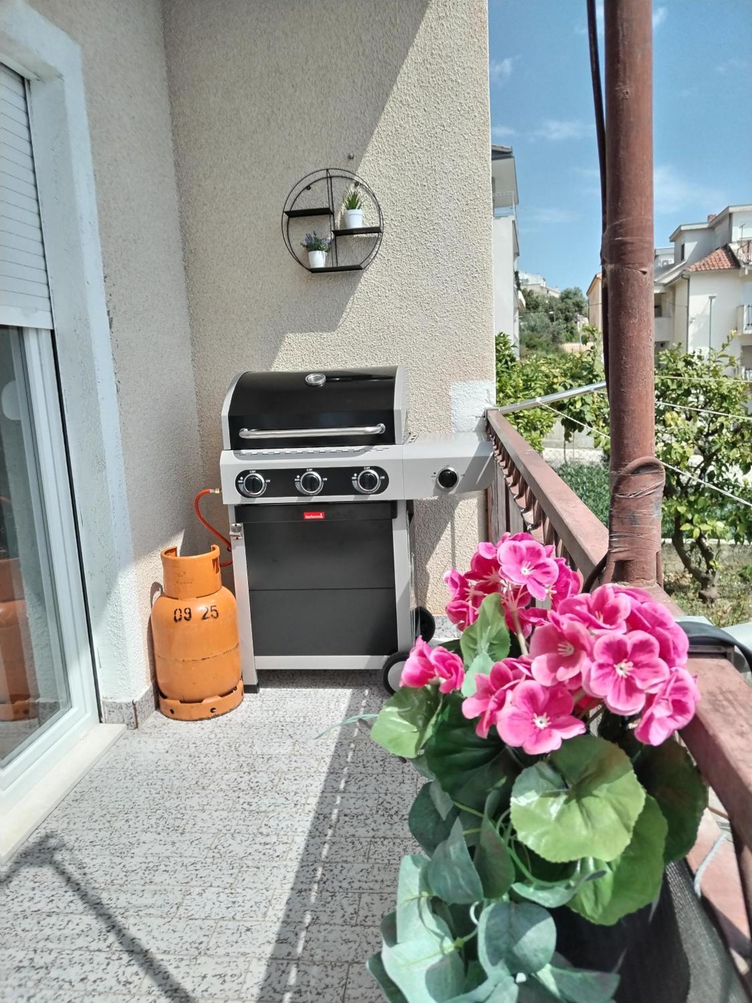 Apartment Marina Podstrana Exterior photo